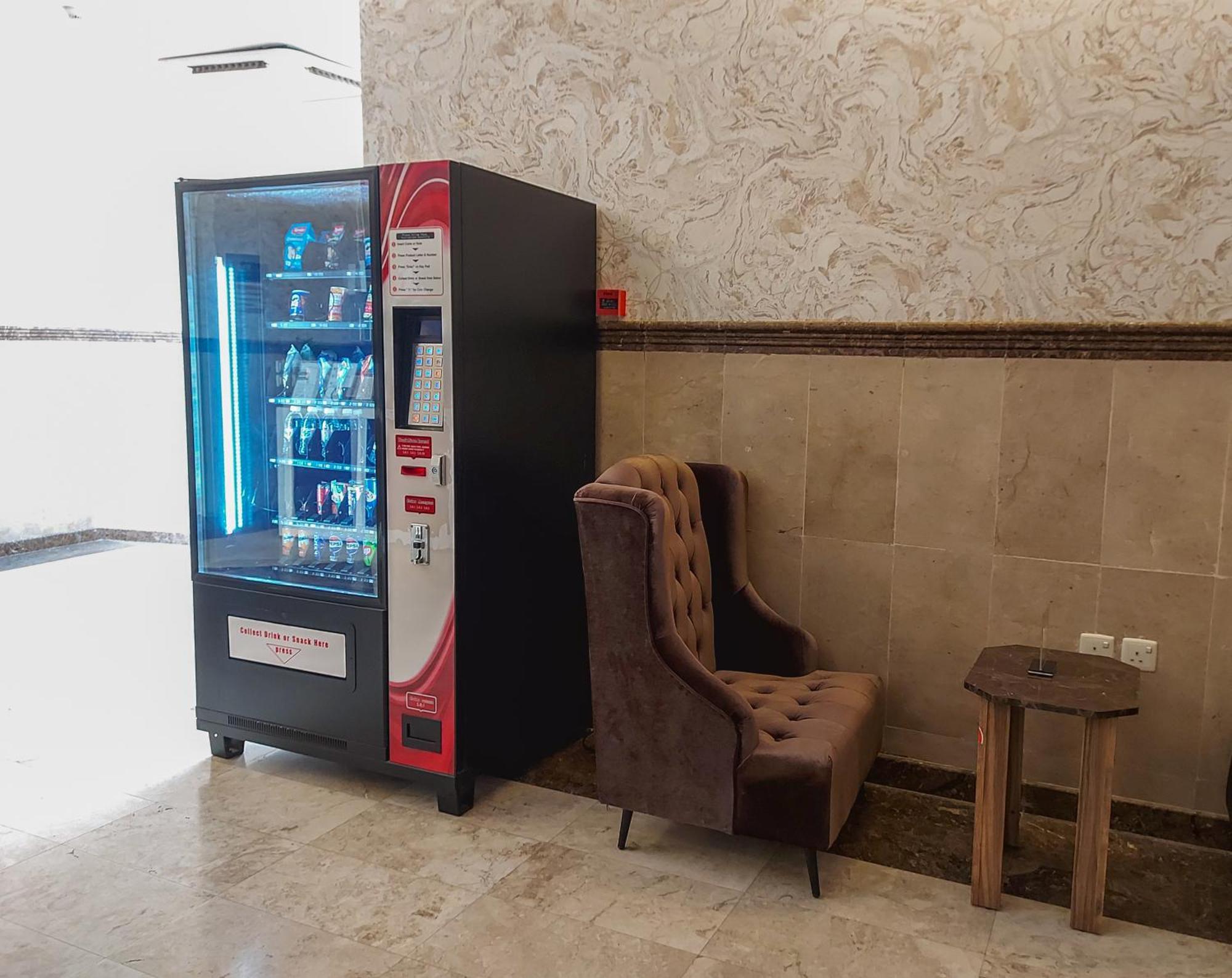 Iwan Alandalusia Alrehab Aparthotel Jidda Exteriör bild